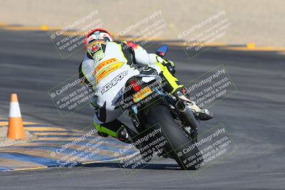 media/Dec-05-2024-Racers Edge (Thu) [[e102e0690b]]/3-B Group/Session 1 Turn 8 Backside/